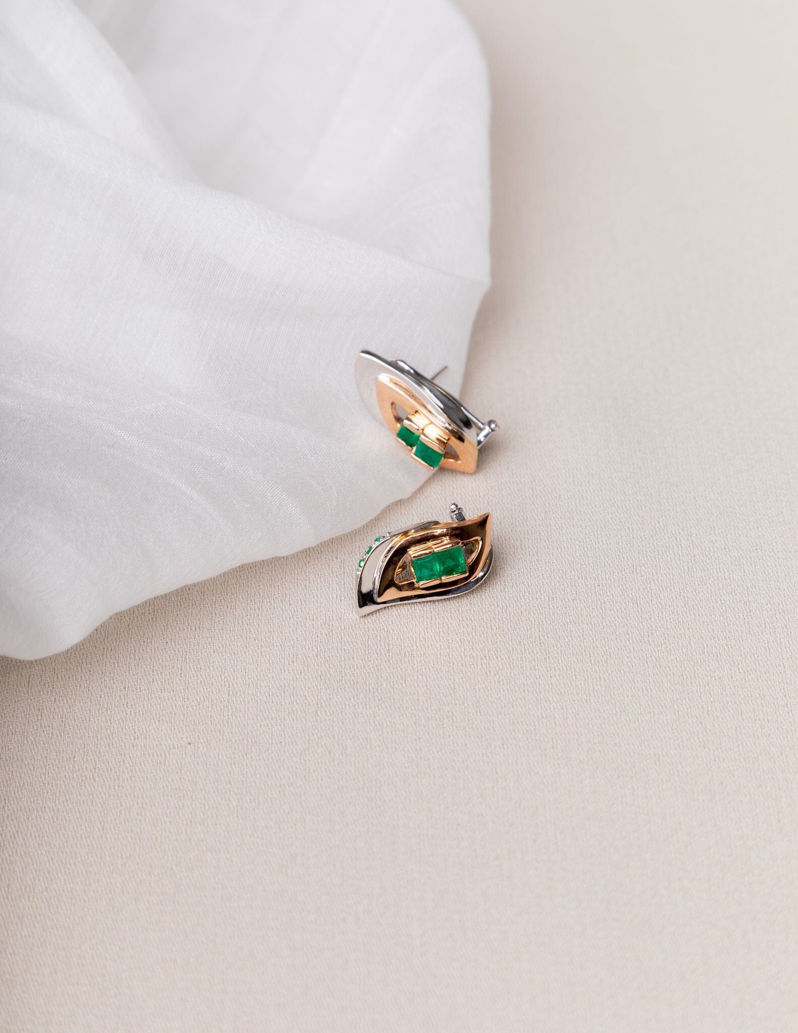 Toi et Moi Emerald Earrings  - BONDEYE JEWELRY ®