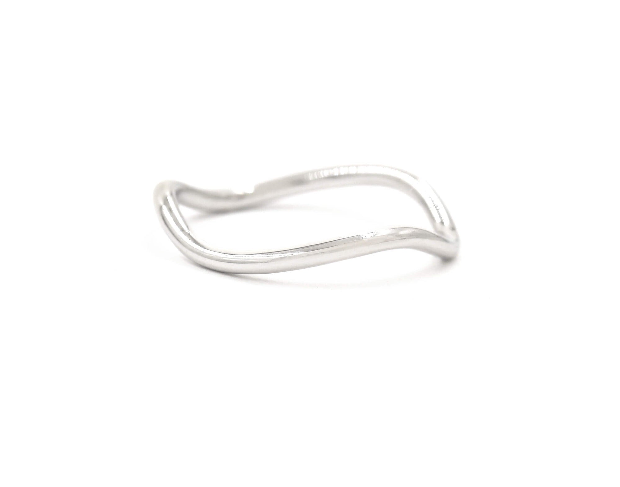 Solid Gold Wave Ring Rings BONDEYE JEWELRY ® White Gold 2