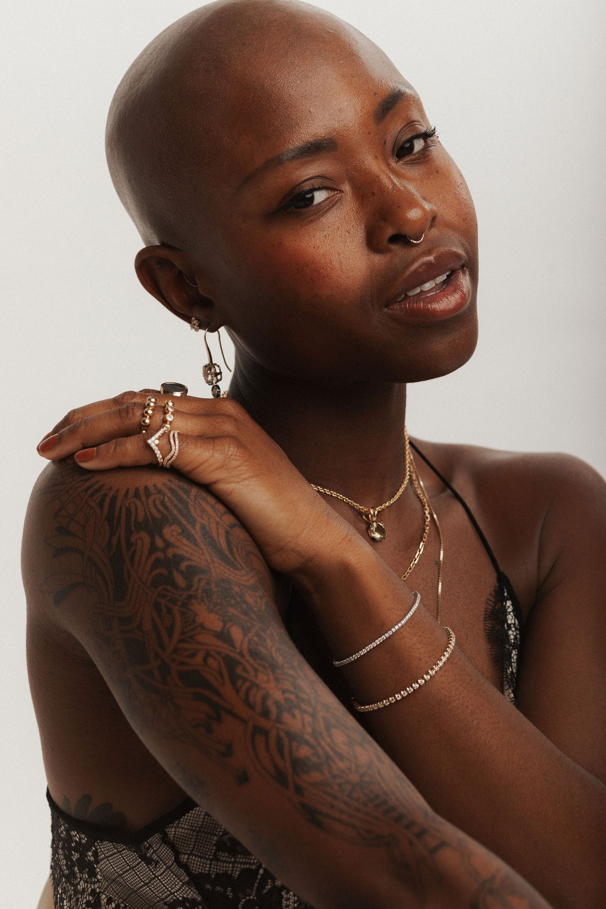 How to Wear Luxury Jewelry Effortlessly BONDEYE JEWELRY How to Wear Luxury Jewelry Effortlessly BONDEYE JEWELRY