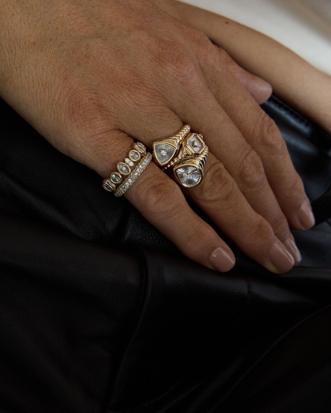 Asscher Signet Ring - BONDEYE JEWELRY ®