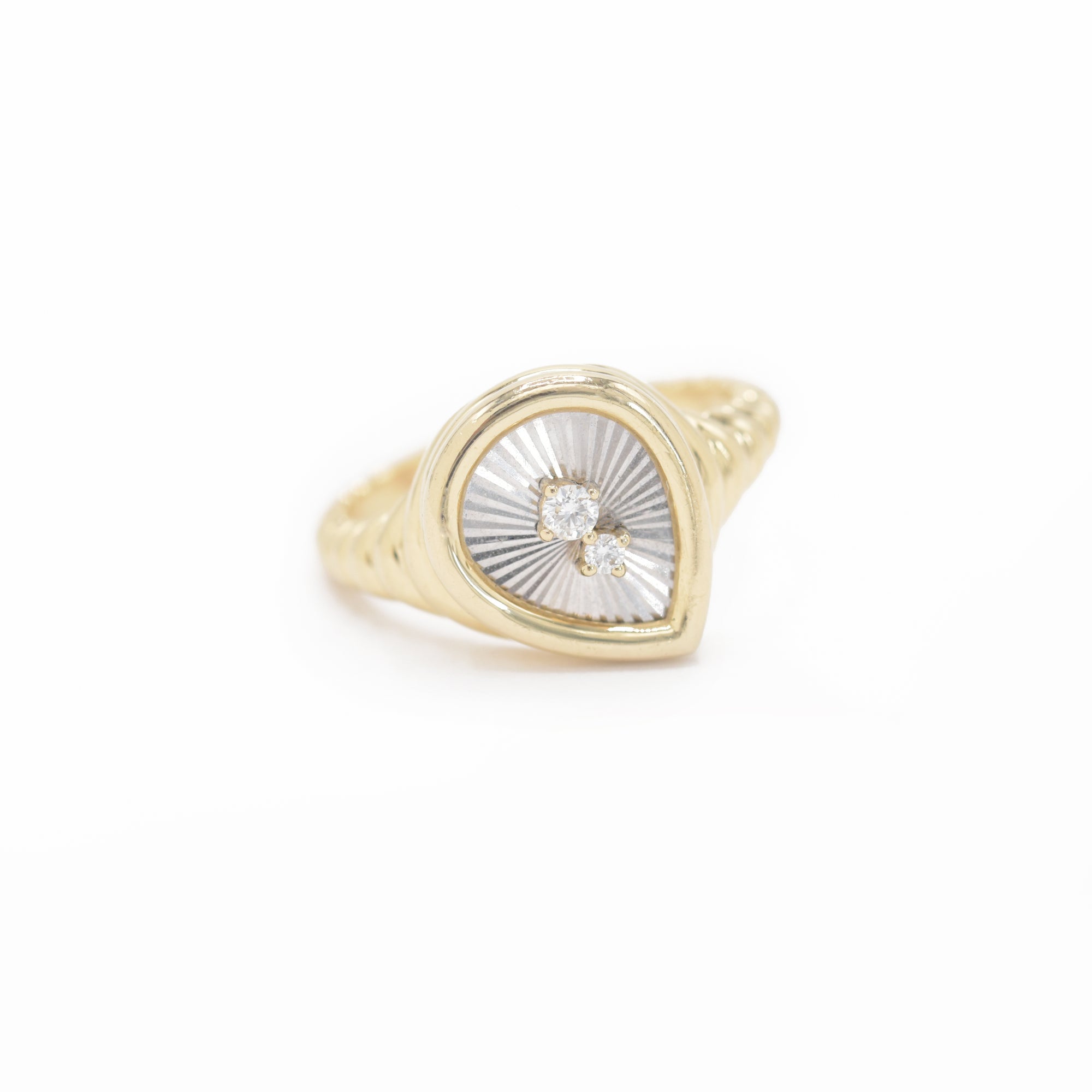 Pear Signet Ring - BONDEYE JEWELRY ®