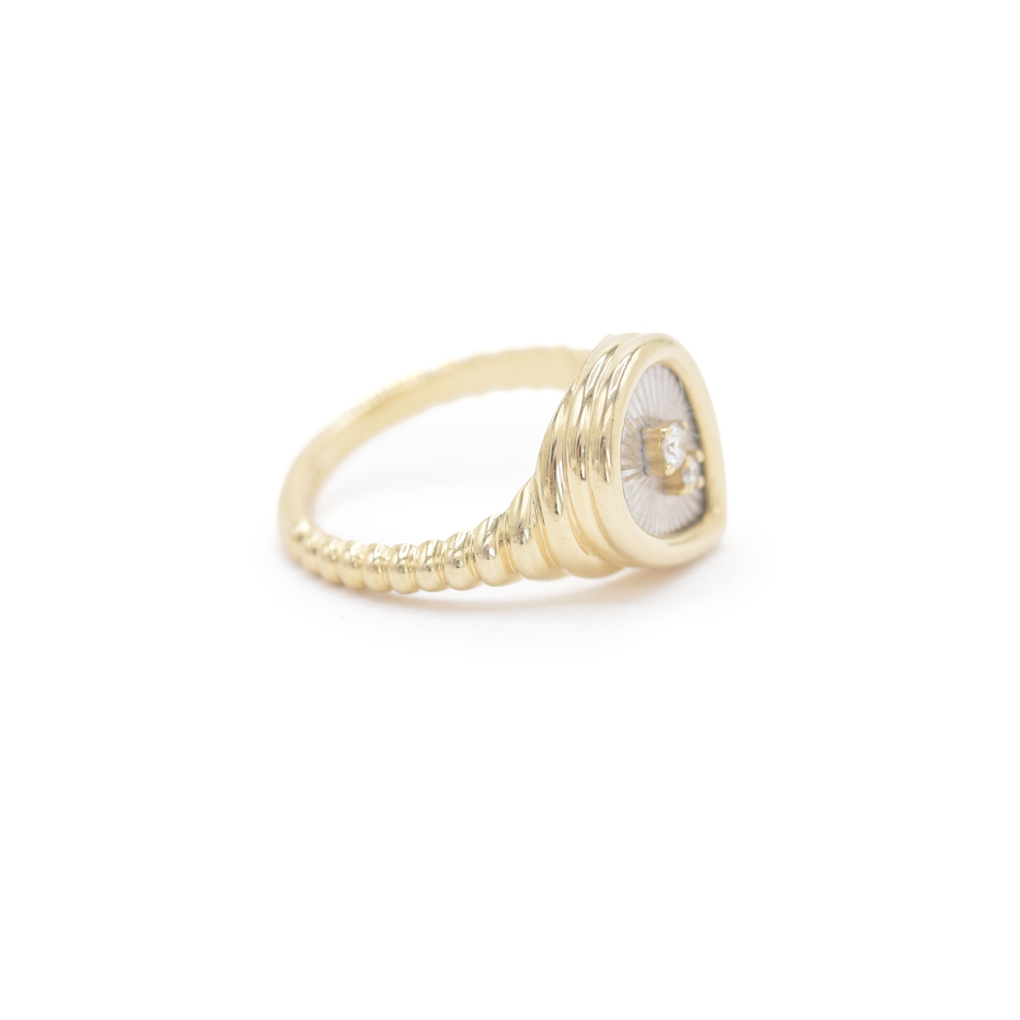 Pear Signet Ring - BONDEYE JEWELRY ®