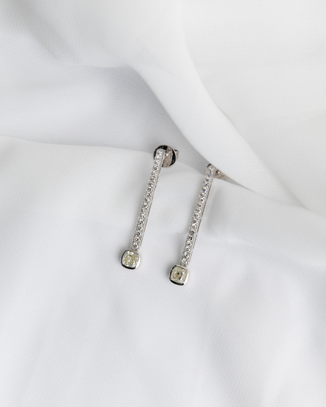 The Platinum Vintage Drop Earrings