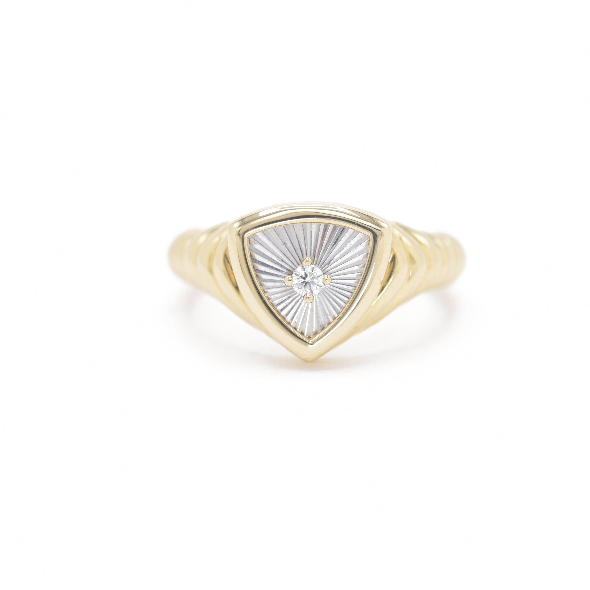 Triangle Signet Ring - BONDEYE JEWELRY ®