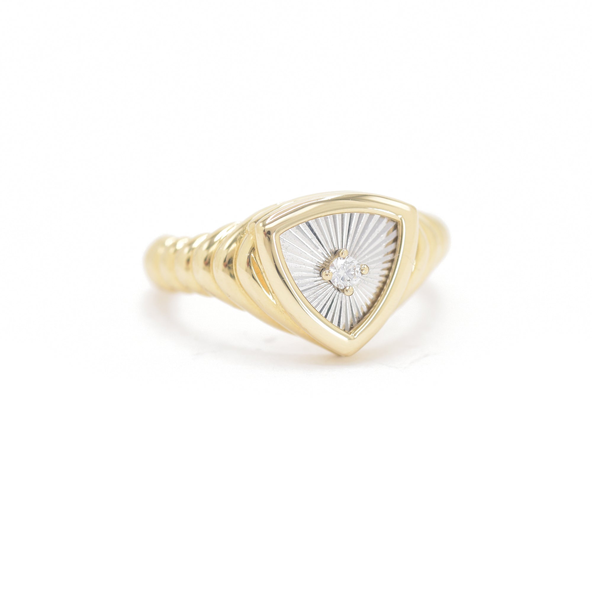 Triangle Signet Ring - BONDEYE JEWELRY ®