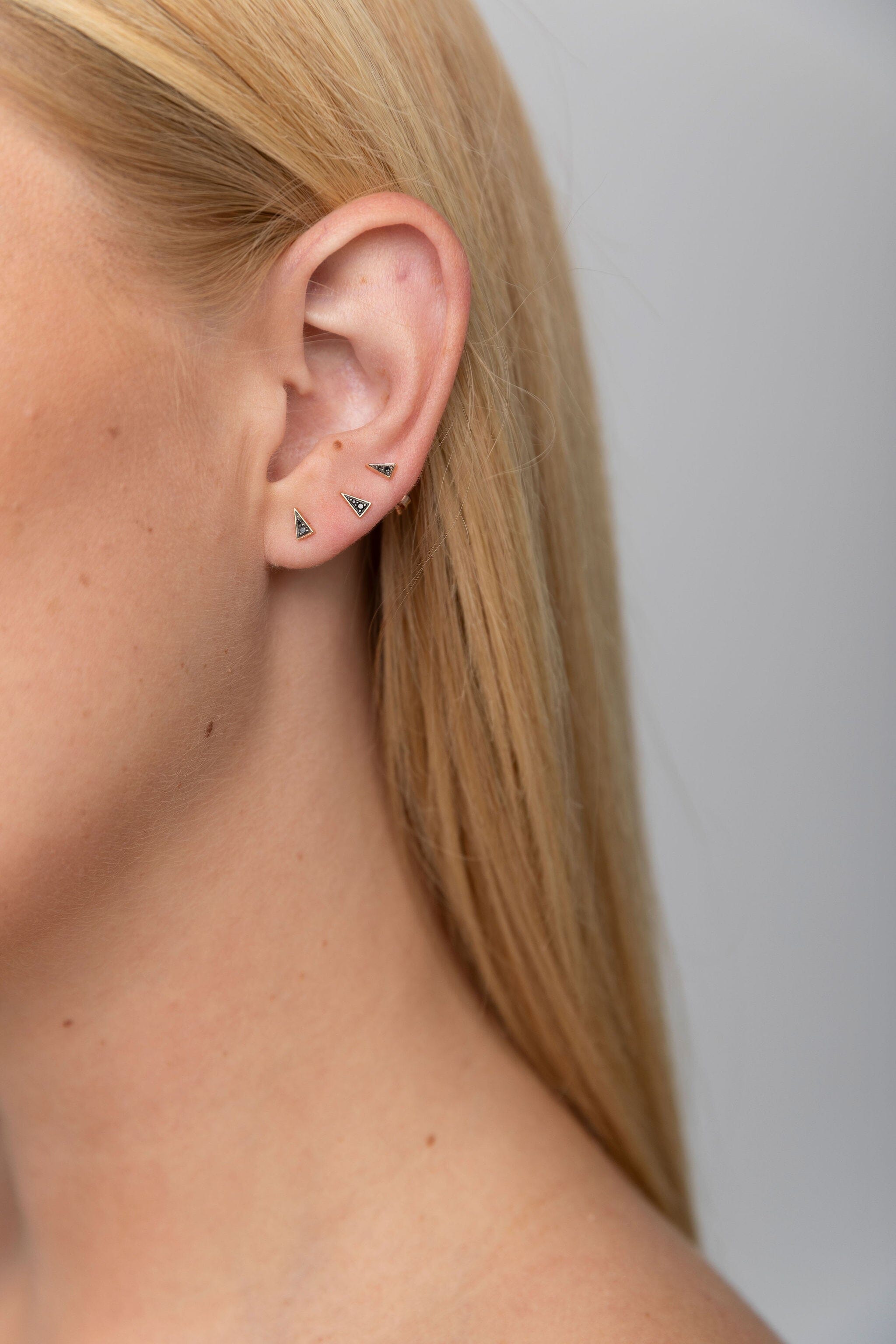 Vela Black Diamond Triangle Studs Earrings - BONDEYE JEWELRY ®