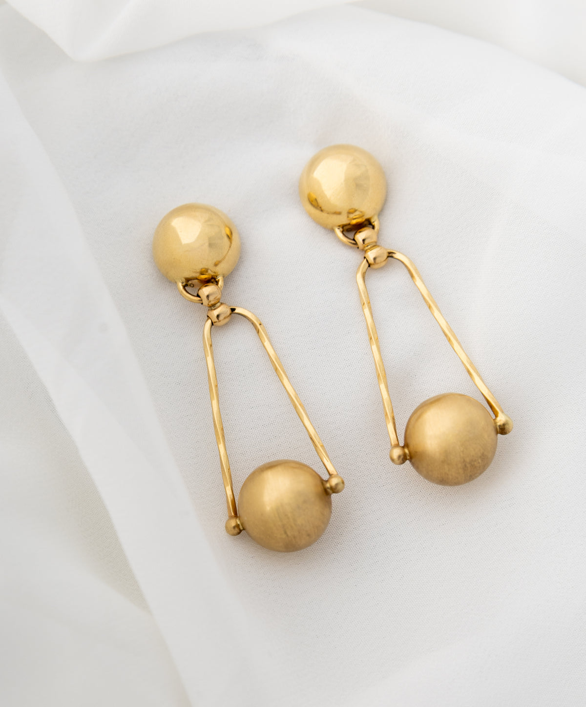 Vintage Gold Ball Drop Earrings - BONDEYE JEWELRY ®