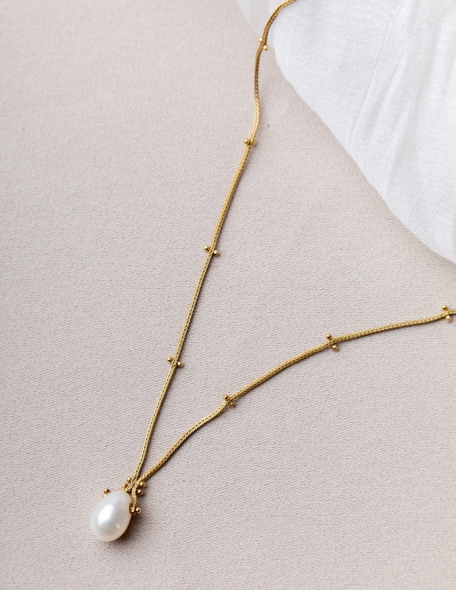 Delicate Royal Pearl BONDEYE JEWELRY ® 