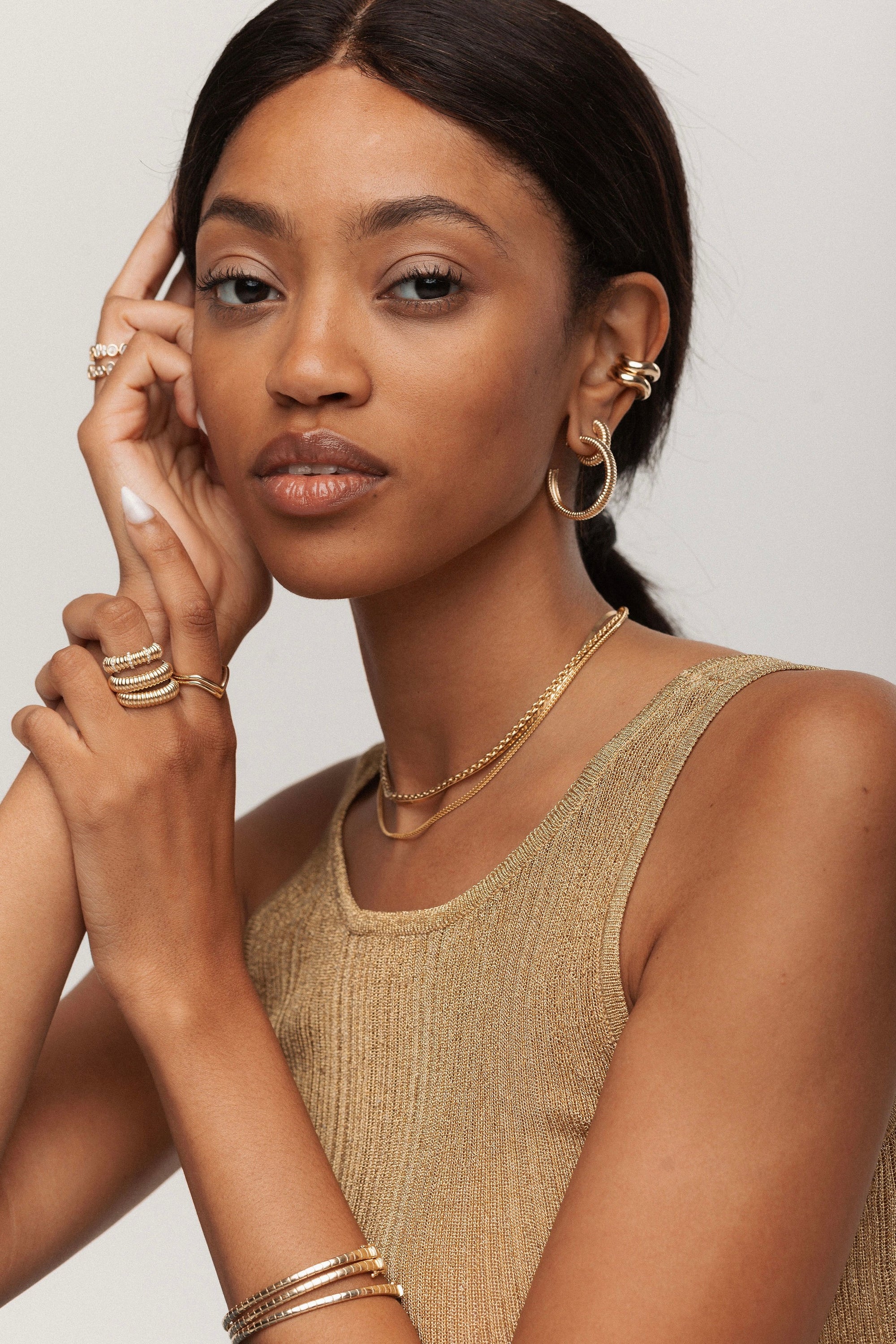 Jules Textured Hoops - BONDEYE JEWELRY ®